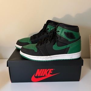Air Jordan 1 High Pine Green US 8.5M